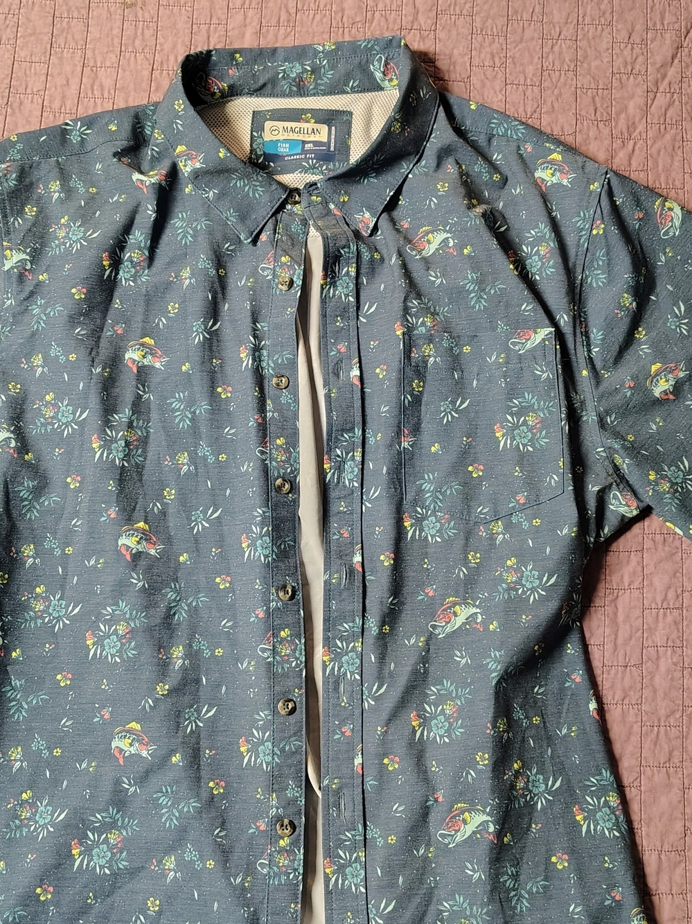 ​Magellan Fish Gear Shirt Mens 2XL Blue Bass Floral Short Sleeve Button Front